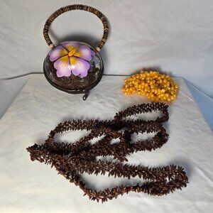 Vintage Hawaiian Coconut Shell Purse w/2 Shell Necklaces